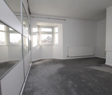 2 bedroom semi-detached house to rent - Photo 6