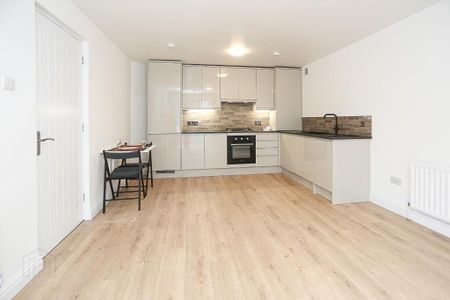 9 Barnetts Chase, Belfast, BT5 7BF - Photo 2