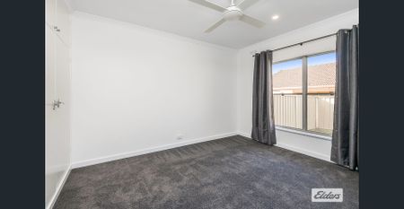 Renovated with plenty of modern conveniences - Photo 2