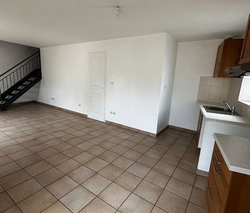 Maison T3 - PONT DE CHERUY - Photo 1