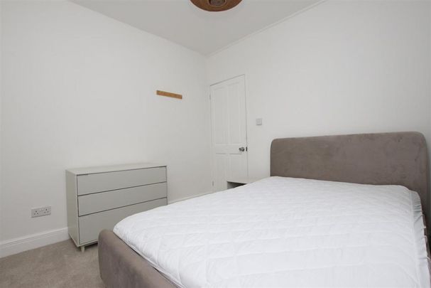 3 bedroom apartment to rent - Photo 1