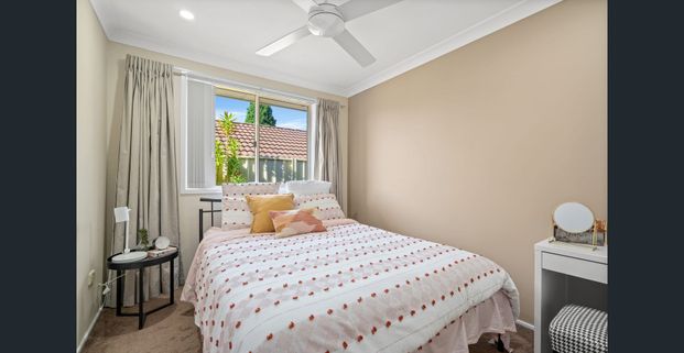 Furnished north facing single level villa - Photo 1