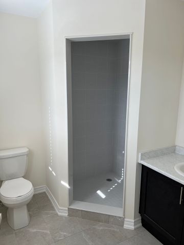 For Lease - 39 Mia Drive, Hamilton, Ontario - Photo 2