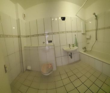 Helle 3,5 Zimmer, 84 m², Balkon und Keller - Photo 2