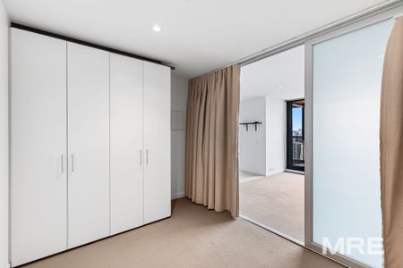 2810/639 Lonsdale Street, Melbourne - Photo 2