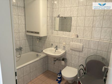 Garconniere mit Balkon, Keller und Tiefgaragenplatz - Foto 2