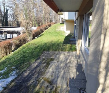 grosszügige 2.5-Zimmerwohnung mit Gartensitzplatz - Photo 4