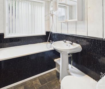 3 bedroom terraced house to rent - Photo 6
