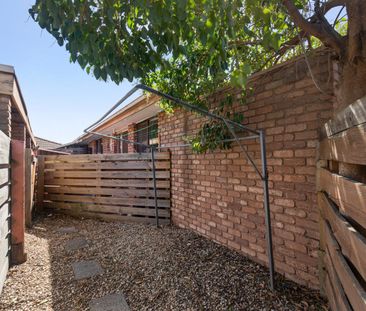 Ready To Move In - Photo 2