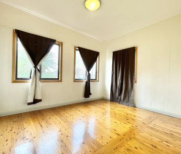 Low-maintenance family living - Photo 4