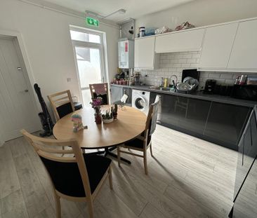 4 bedroom house share to rent - Photo 5