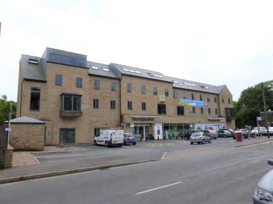 Oldham Road, Sowerby Bridge - Photo 1