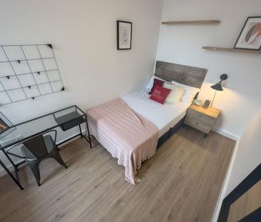 5 bedroom terraced house to rent - Photo 5