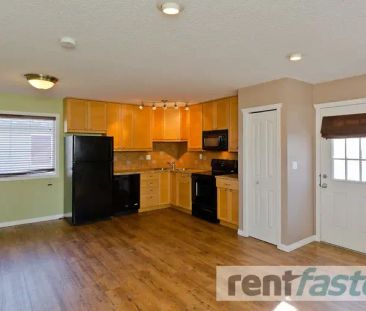 One bedroom apartment with large heated double garage | Calgary - Photo 1