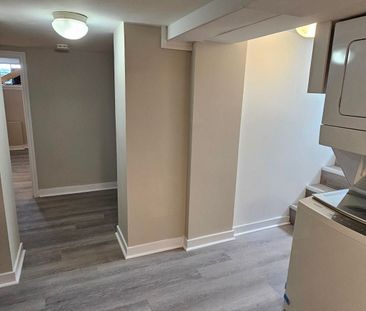 For Lease - 46 Walter Avenue Unit# B, Newmarket, Ontario - Photo 5