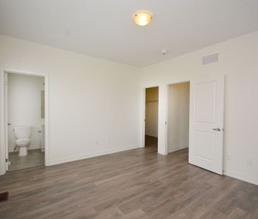 For Lease - 331 Squire Crescent, Oakville, Ontario - Photo 2