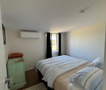 Furnished Studio, Electricity Included and Weekly Cleaning - Photo 2