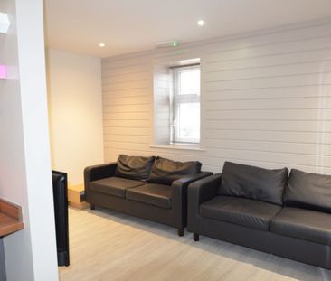 13 Brook Street, Huddersfield, HD5 - Photo 4