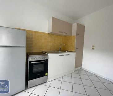 Location Appartement 2 pièces 42m² CHATEAUROUX 36000 - Photo 2