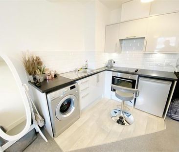 Studio to rent - Photo 3