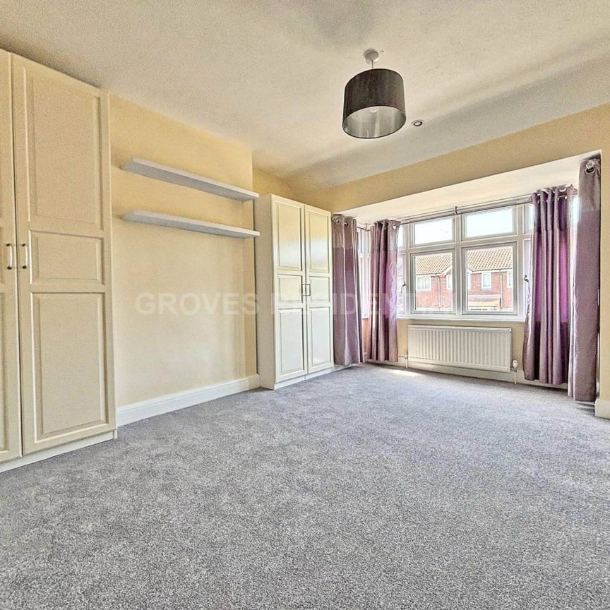 Price £2,600 pcm - Available Now - Unfurnished - Photo 1