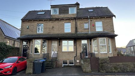 2 bedroom terraced house to rent - Photo 5