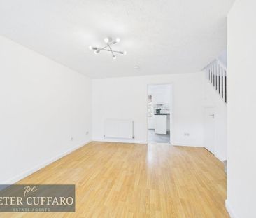 3 bedroom end of terrace house to rent - Photo 1