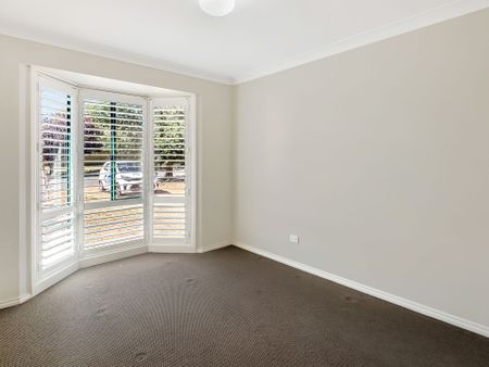 Low-Maintenance Three-Bedroom Home in Eastridge - Photo 3