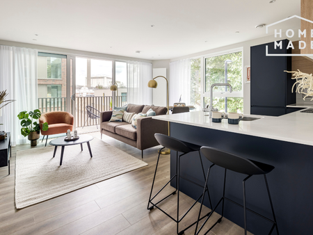 Neptune Wharf, SE8 - Photo 2