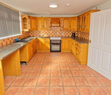 113 Upper Greenwell Street, Newtownards, BT23 8LX - Photo 2