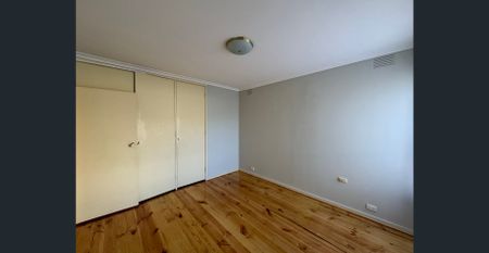 PERFECT LIVING - IN BALWYN HIGH SCHOOL ZONE - Photo 5