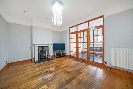 3 bedroom detached house to rent - Photo 3