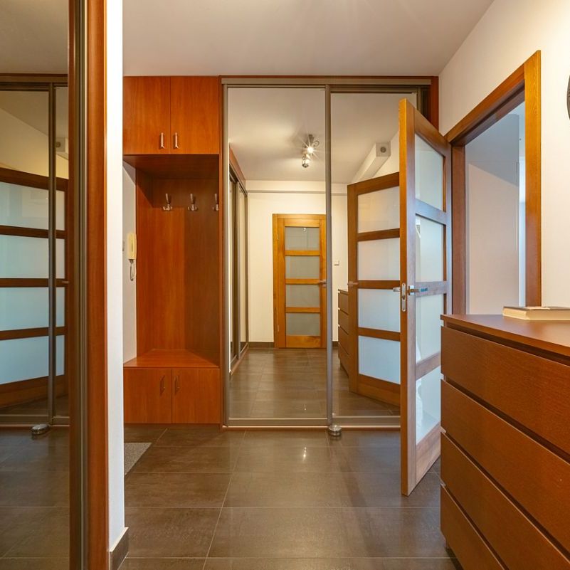 Spokojna okolica | Garaż | Duży balkon - Zdjęcie 1