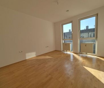 2-Zimmer-Wohnung mit Loggia und separater Küche - Photo 3