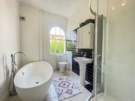 2 bedroom apartment to rent - Photo 5