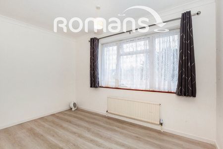 Greenacre, Windsor, Berkshire, SL4 - Photo 5