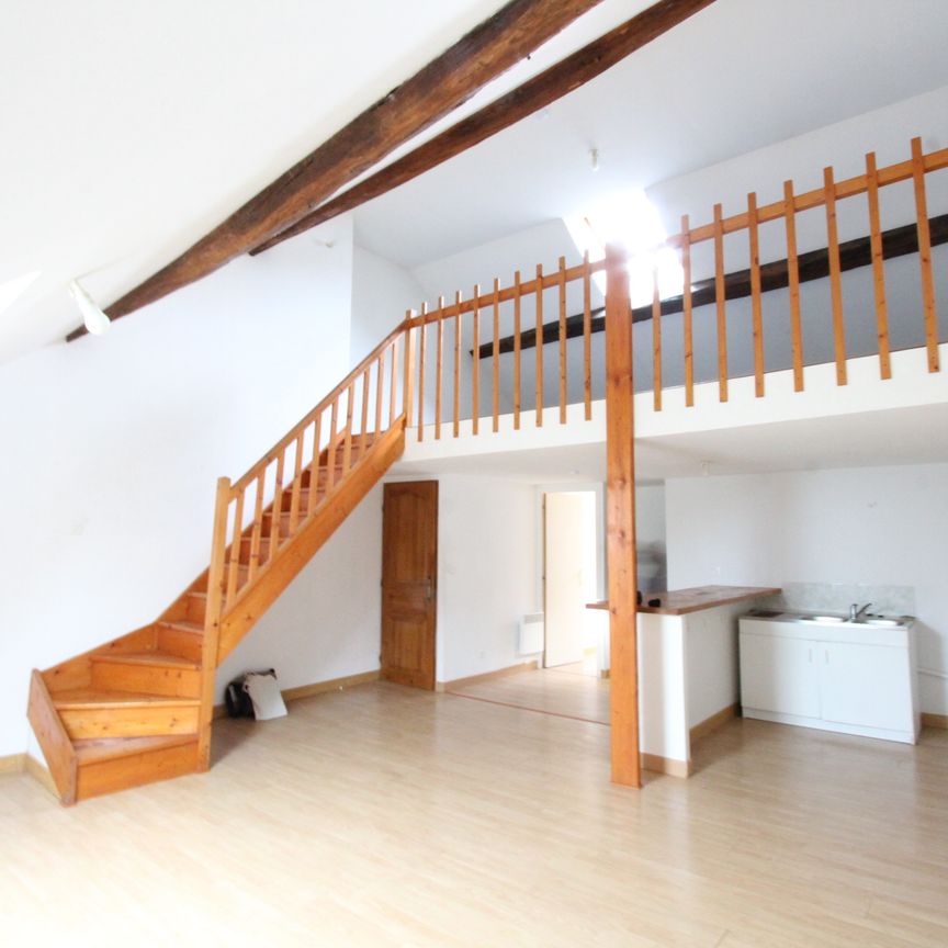 Location Appartement 3 pièces 60m² LA CHARITE SUR LOIRE 58400 - Photo 1