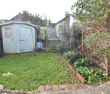 1 bedroom ground floor flat to rent - Photo 5