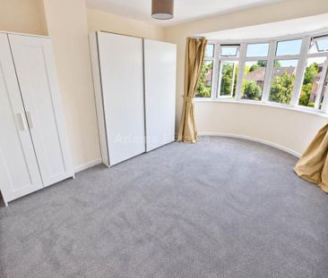 4 bedroom semi-detached house to rent - Photo 5