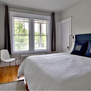 Grand 7 1/2 tout meublé tout inclus (3 chambres) - location au mois - Photo 2