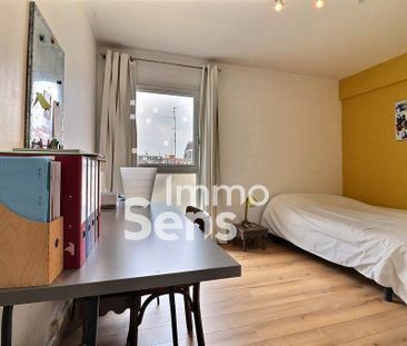 Location appartement - Lille Centre - Photo 2