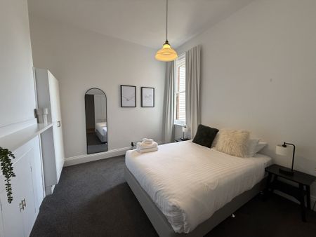 Charming Furnished Two-Bedroom Cottage, Love Living Here - Photo 4