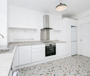 2 bedroom apartment to rent - Photo 6