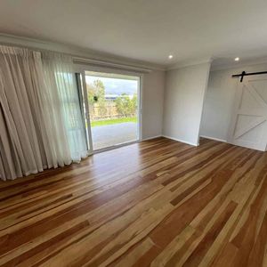 Levin - 3 bedrooms - Photo 2