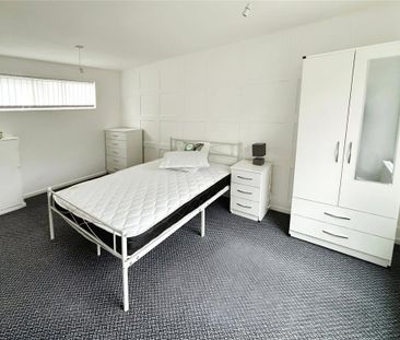 1 bedroom in a house share to rent - Photo 6