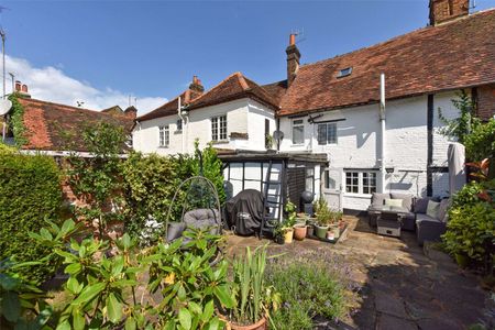 Character cottage with separate garden office - Photo 5