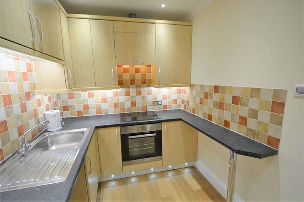 1 bedroom flat to rent - Photo 1