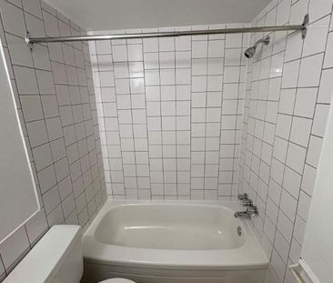 2 CH - 1 SDB - Laval - $1,150 /mo - Photo 4