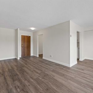 Grandview Apartments - Photo 2