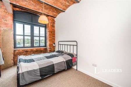 2 bedroom flat to rent - Photo 4